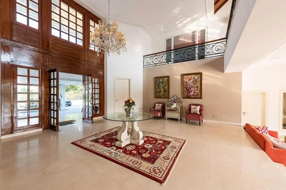 Большая Нойда: BluSalzz Collection - Siddha Wellness Village, Faridabad - Haryana