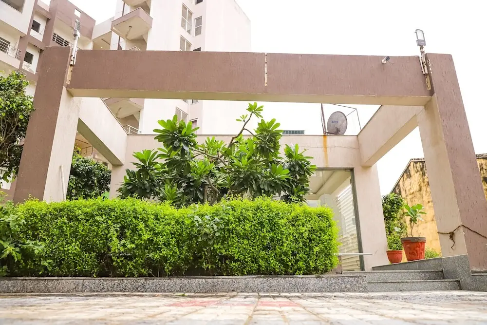 Hotel Shri Radha Nikunj Vrindavan Opposite Prem Mandir — фото 1