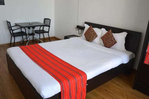 Шиллонг: Best Holiday Inn