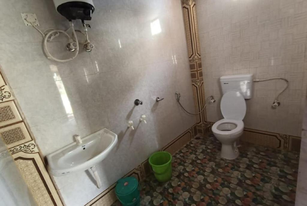 Болпур: STAYMAKER Gharana Resort