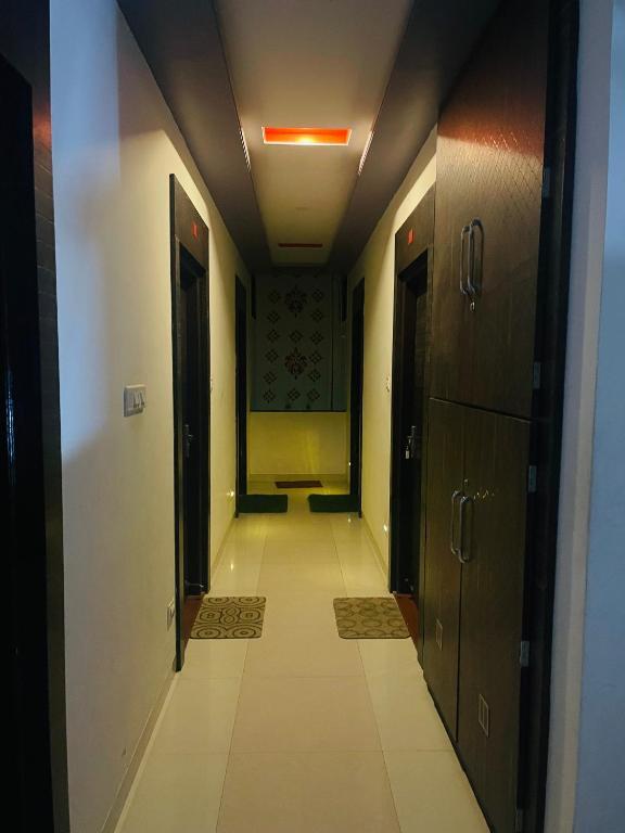 Садри: Hotel Raj Palace