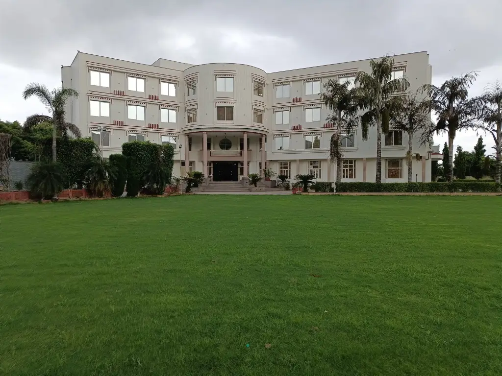 Алвар: Отель Sagar Resort, Dhai Pedy, Near Kati Ghati Alwar