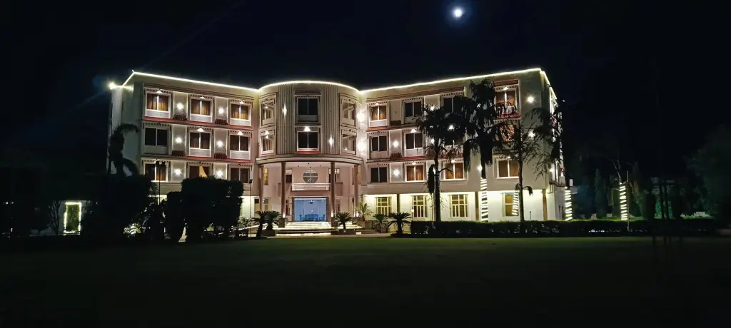 Отель Sagar Resort, Dhai Pedy, Near Kati Ghati Alwar — фото 1