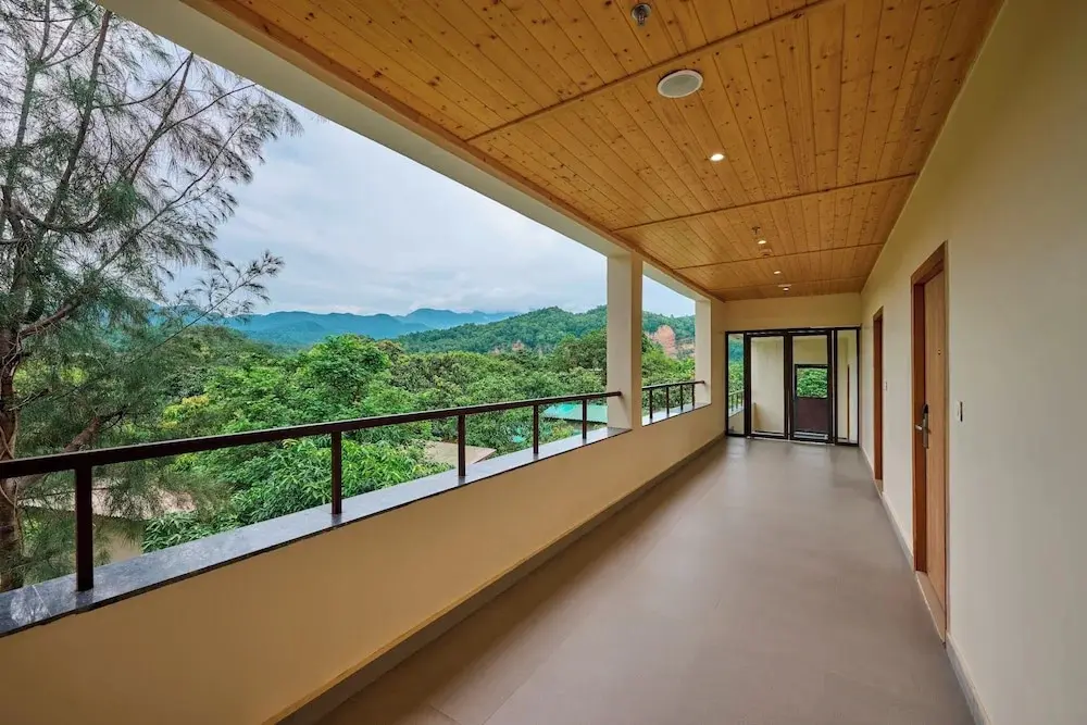 Наинитал: ABN Sarovar Portico Jim Corbett