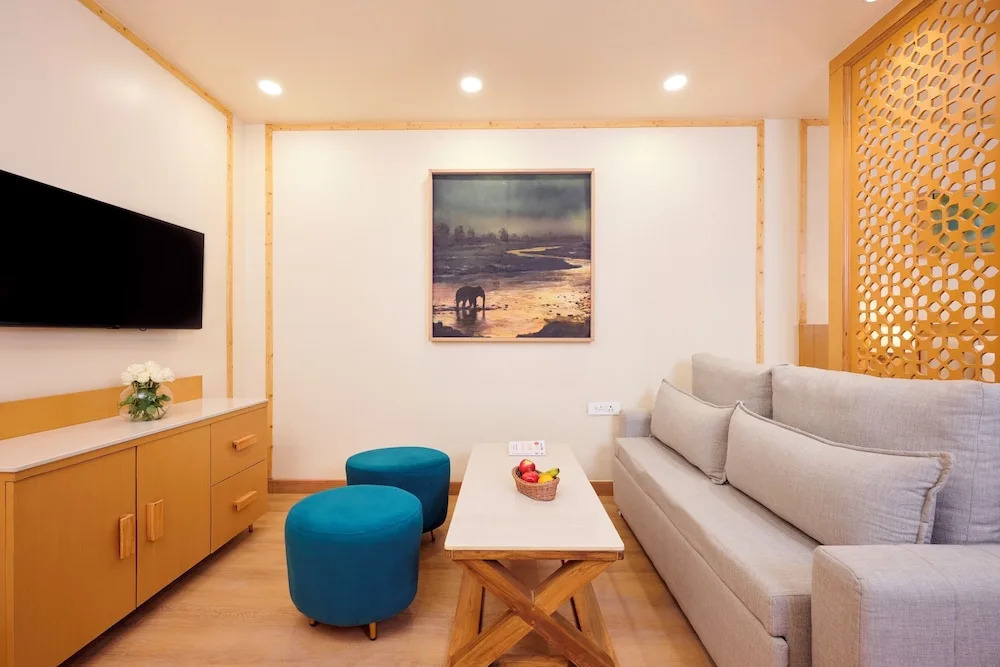 Наинитал: ABN Sarovar Portico Jim Corbett
