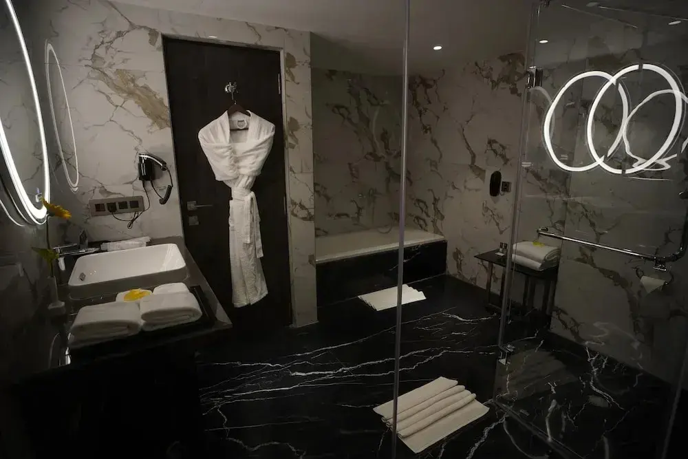 Колката: Hotel Soot