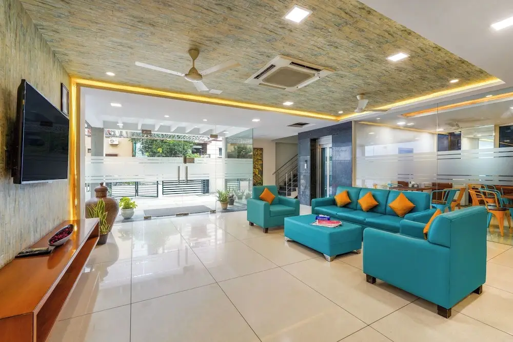 Хидерабад: Westside Hotel  Gachibowli