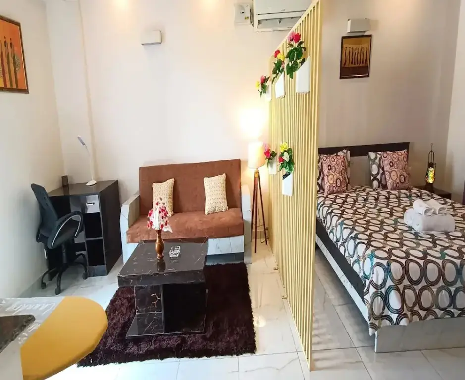 Гуруграм: The Lodgers Luxury Studio Apartment In front of Artemis Hospital