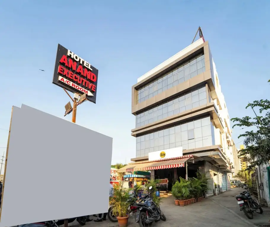 Itsy Hotels Anand Executive, Near Amanora — фото 1