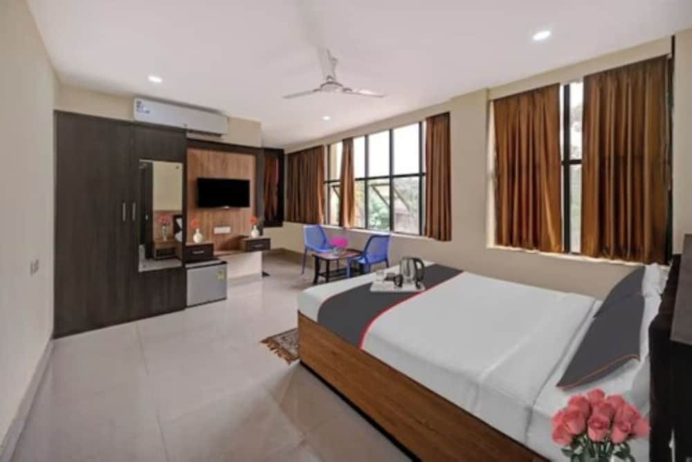 Бхубанешвар: Goroomgo Moonlight Guest House Bhubaneswar