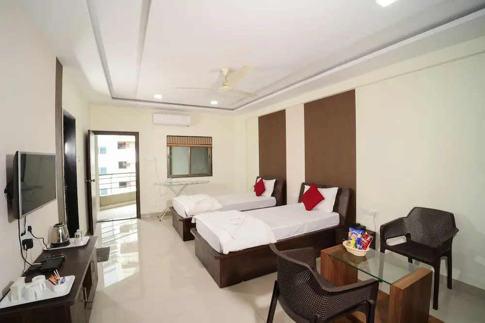 Пуна: Hotel Bramha Inn