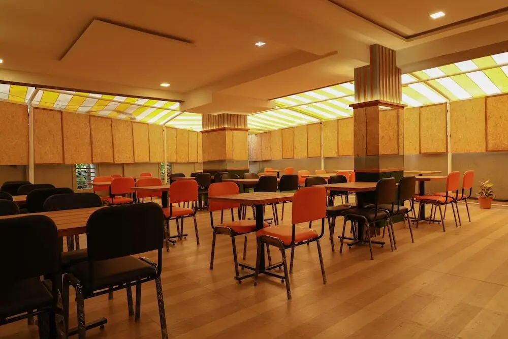 Пуна: Hotel Bramha Inn