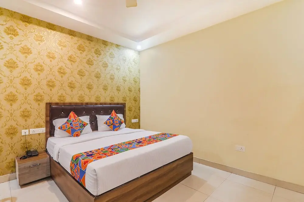 Лакхнау: Fabexpress Grand Inn