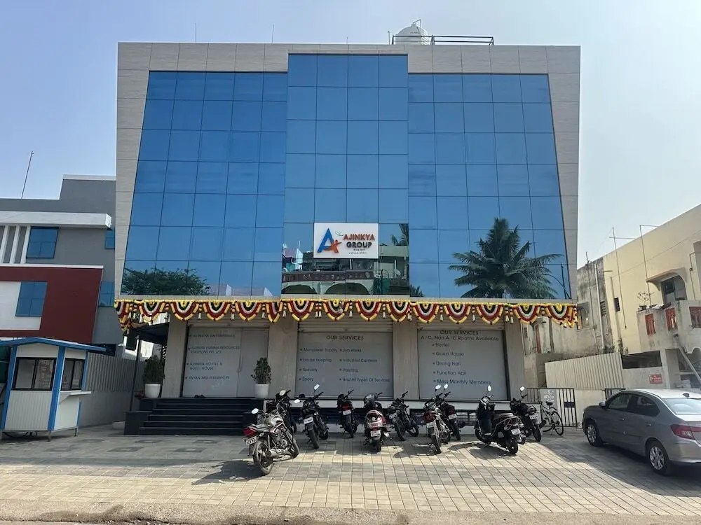 Hotel Ajinkya Palace — фото 1