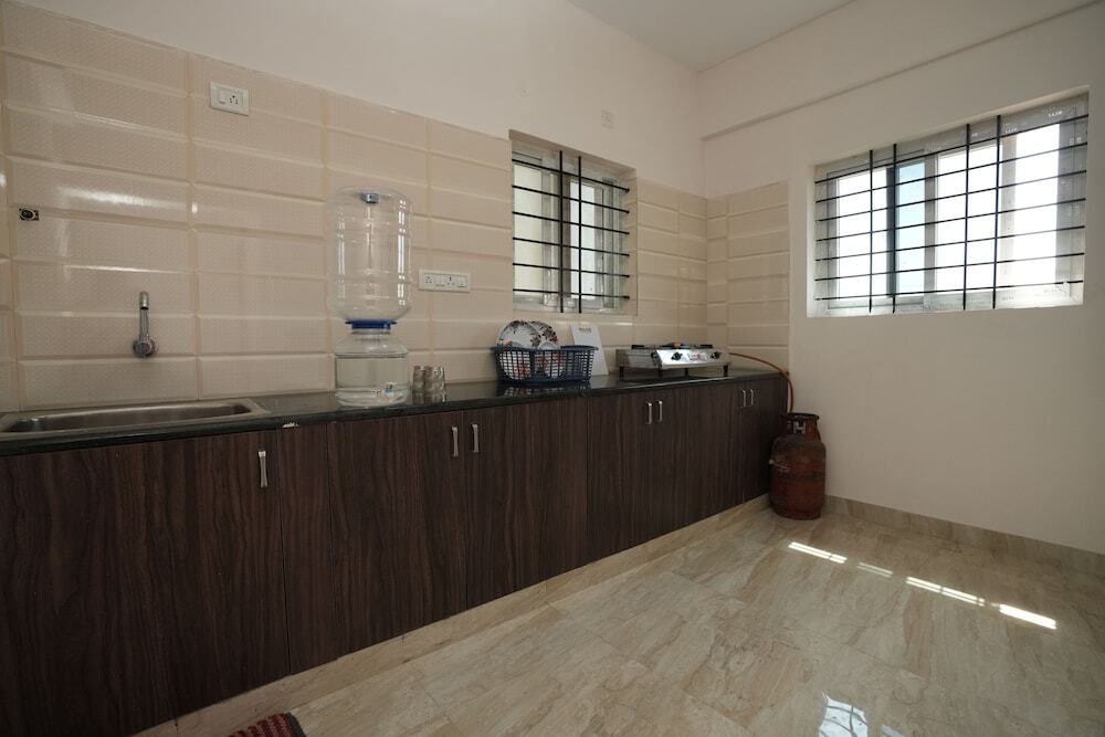 Srushti Service Apartment — фото 1