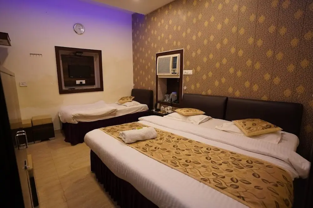 Праяградж: Temptation Hotel