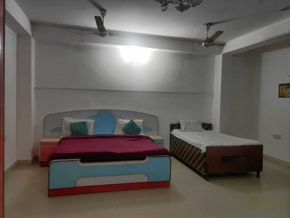 Hotel Abhishek Residency By The Arrow — фото 1