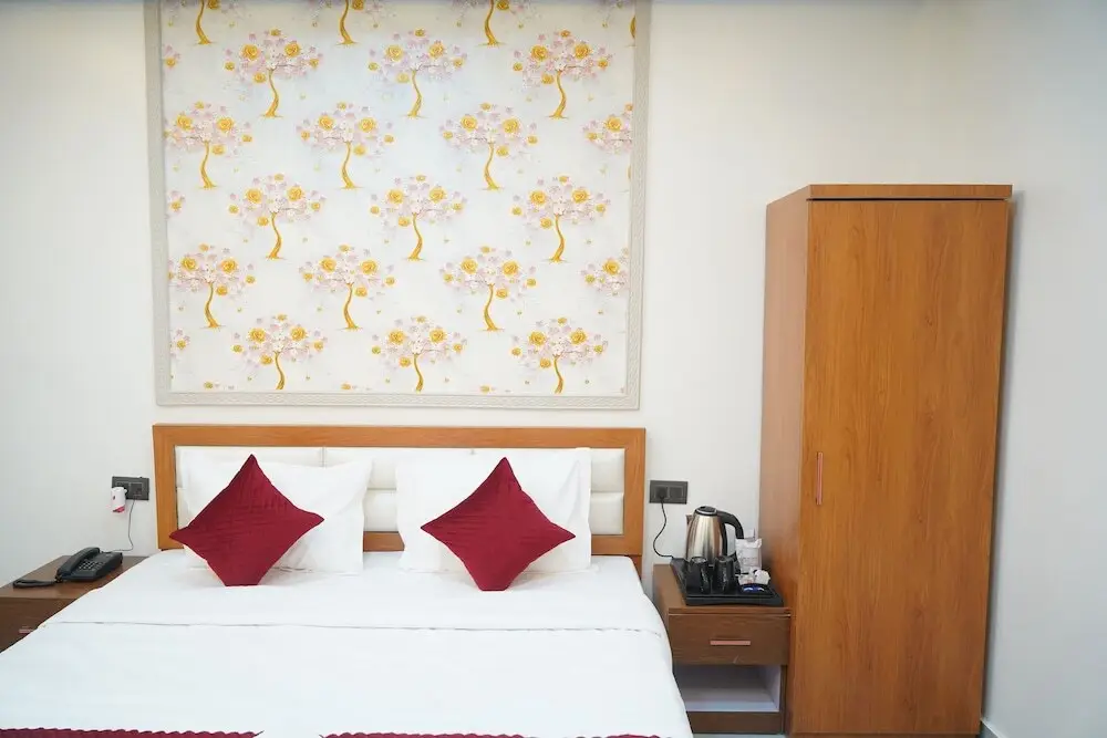 Лакхнау: Hotel Blossom Inn