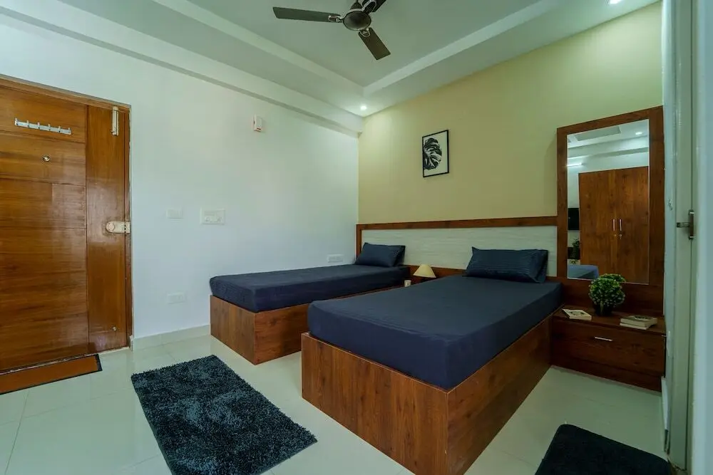 Бангалор: Wandr Taurus - Sarjapur, Vaishnavi Tech Park, Manipal Hospital