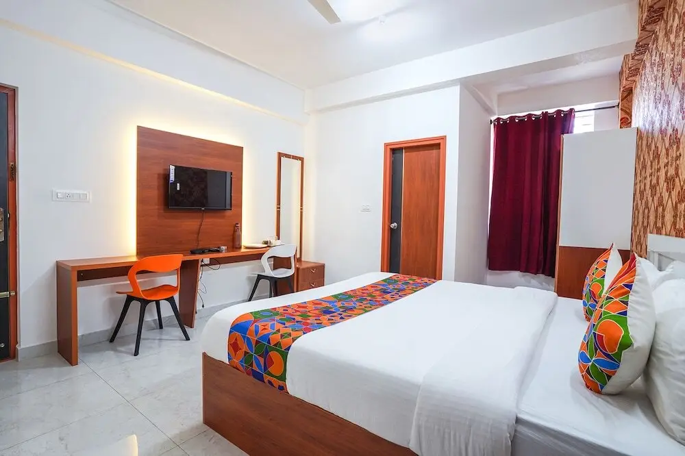 Бангалор: Fabhotel Royal Platinum Suites