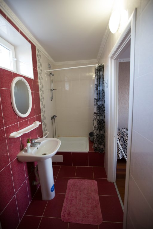 Севастополь: Гостевой Дом в Вязовой Роще
