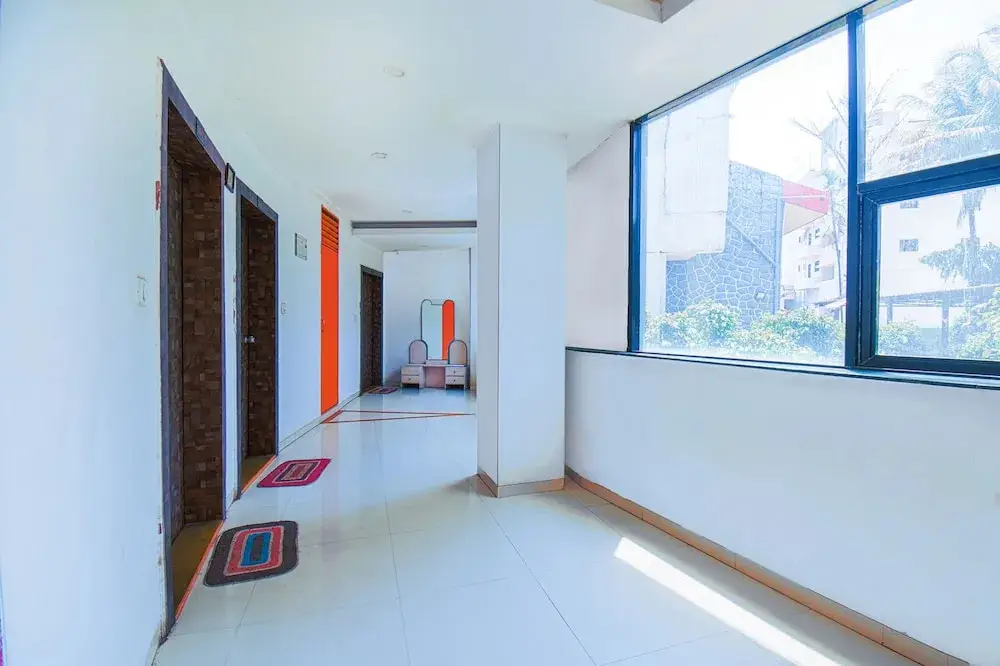 Пирангут: Fabhotel Saiba Residency