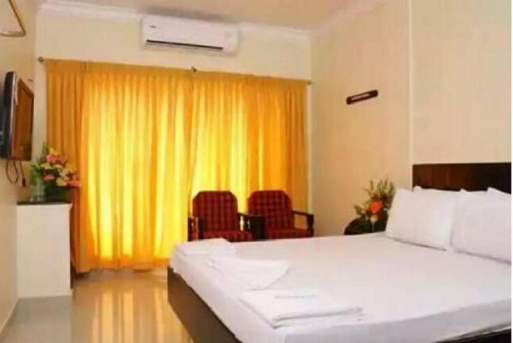 Eraniel: Hotel Bharani