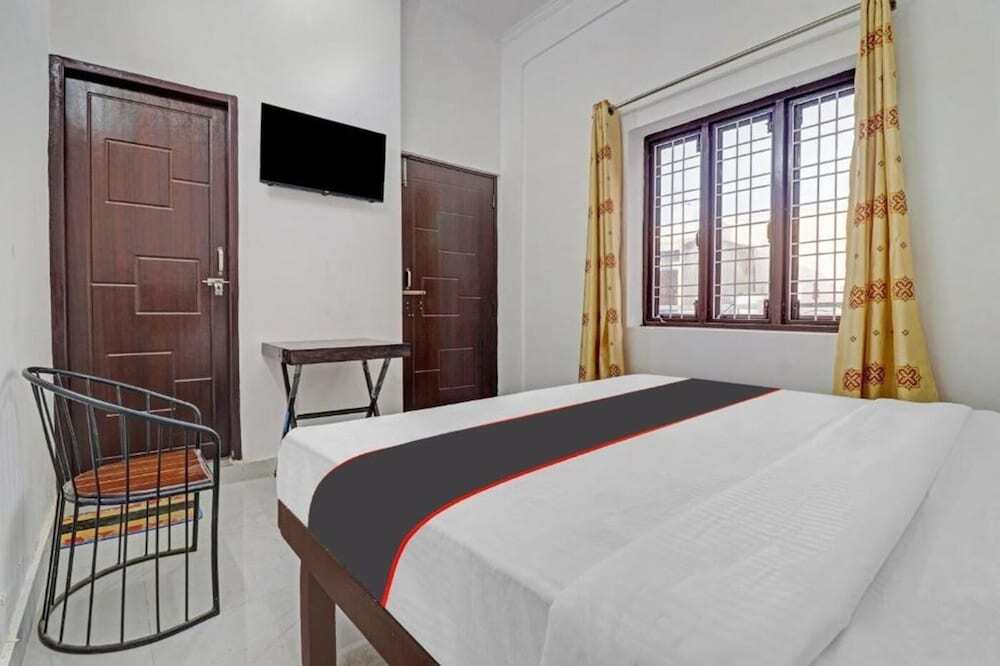 Дехрадун: Chaudhary Guest House