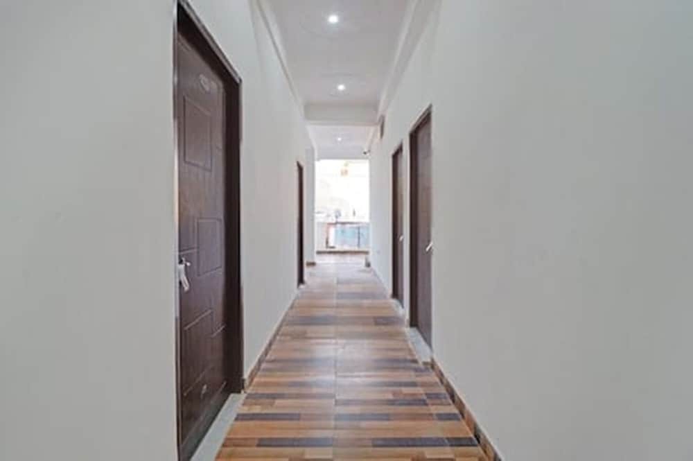 Дехрадун: Chaudhary Guest House
