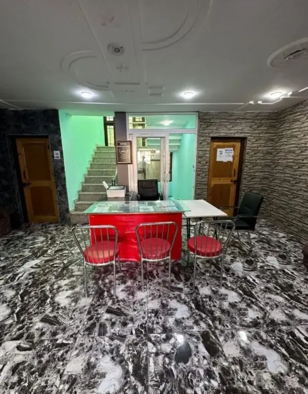 Шринагар: Goroomgo Hotel Zulfikar Srinagar