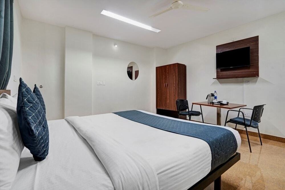 Хидерабад: iROOMZ Fusion Inn Suites