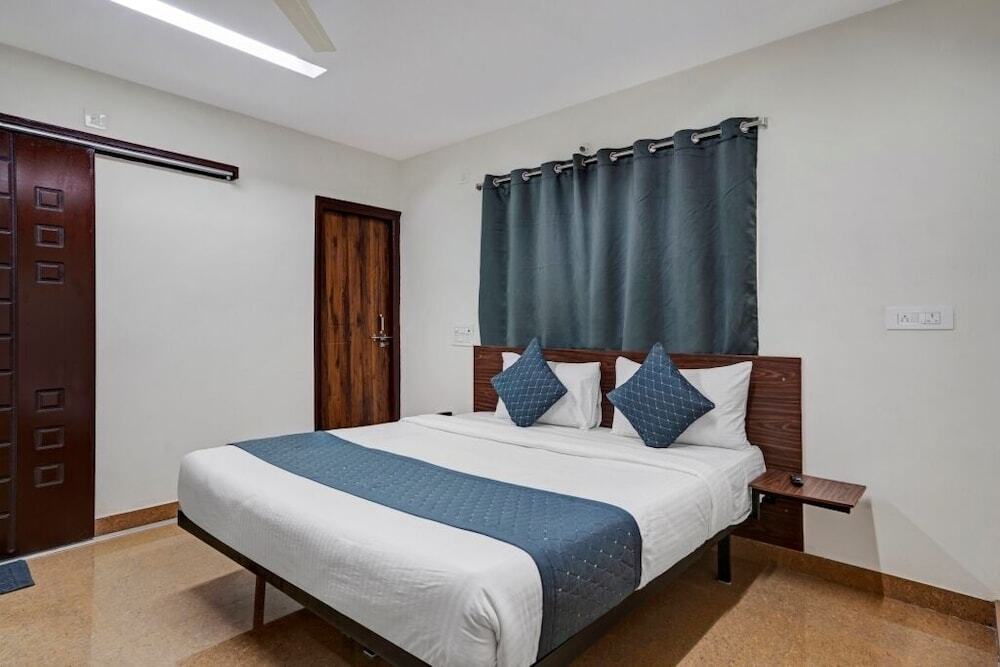 Хидерабад: iROOMZ Fusion Inn Suites