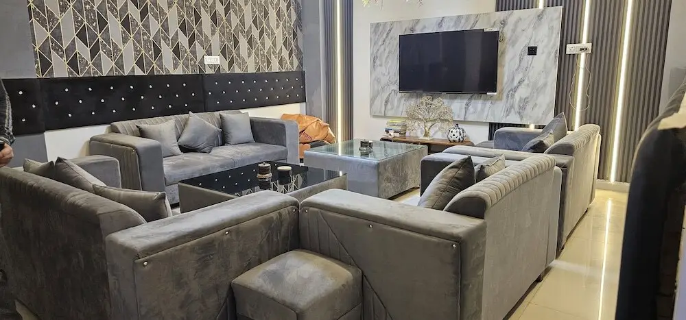 Нойда: Bunk house villa
