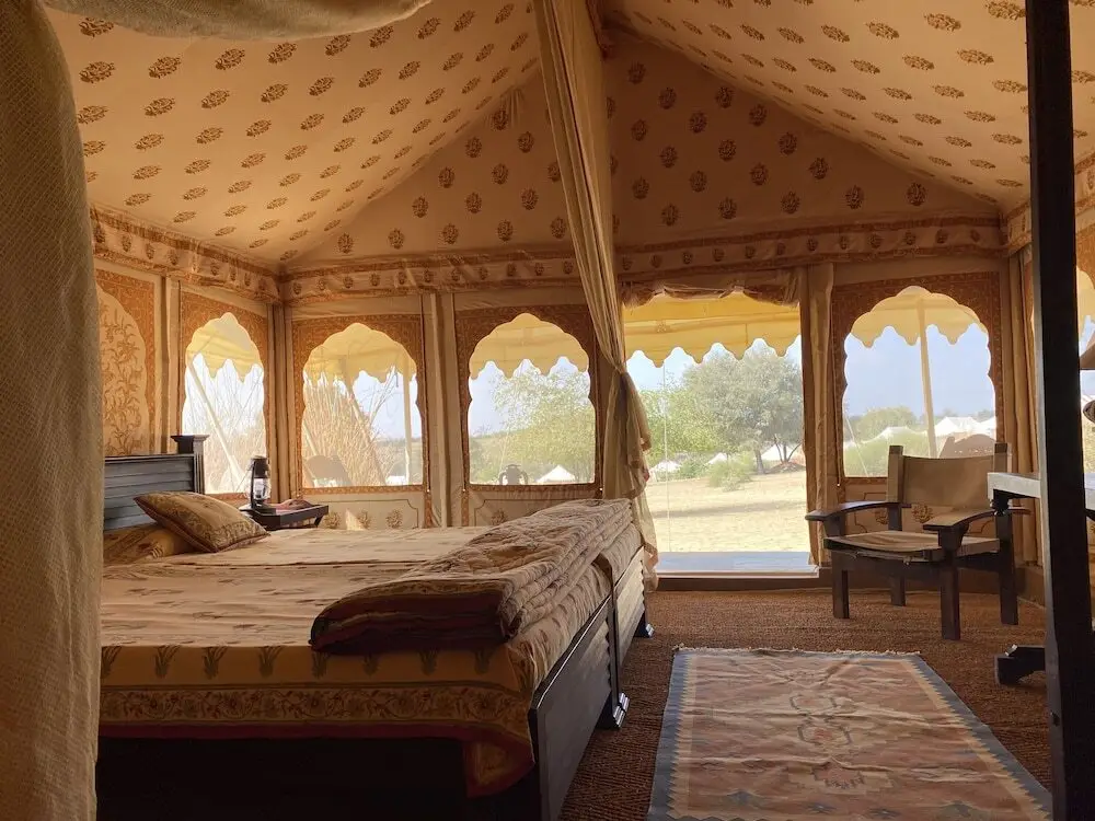 Khiyansaria: Manvār Sevan, The Desert Camp