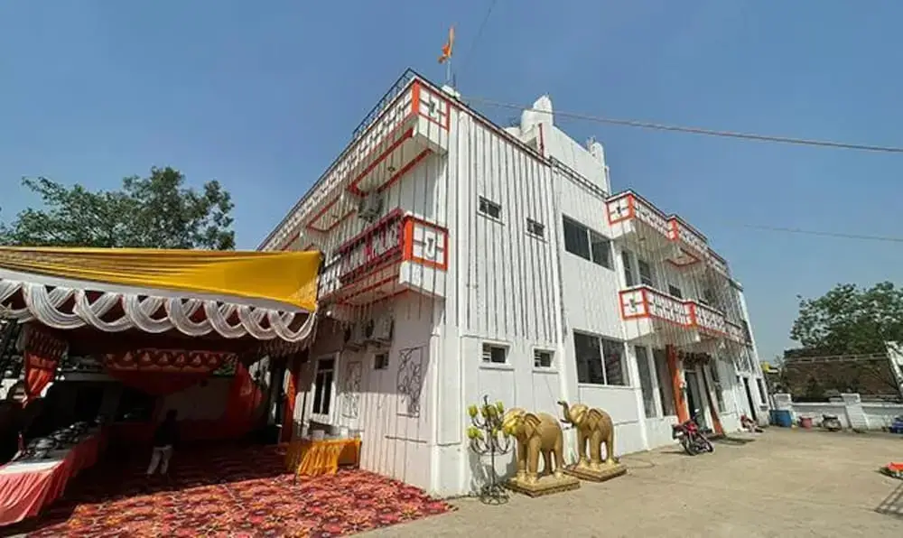 Fabhotel Kalawati Palace — фото 1