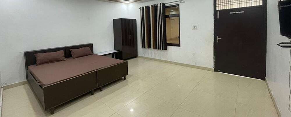 Файзабад: Fabhotel Kalawati Palace