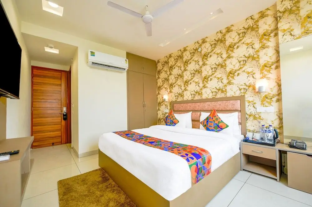 Мохали: Fabhotel Prime Victoria Regency
