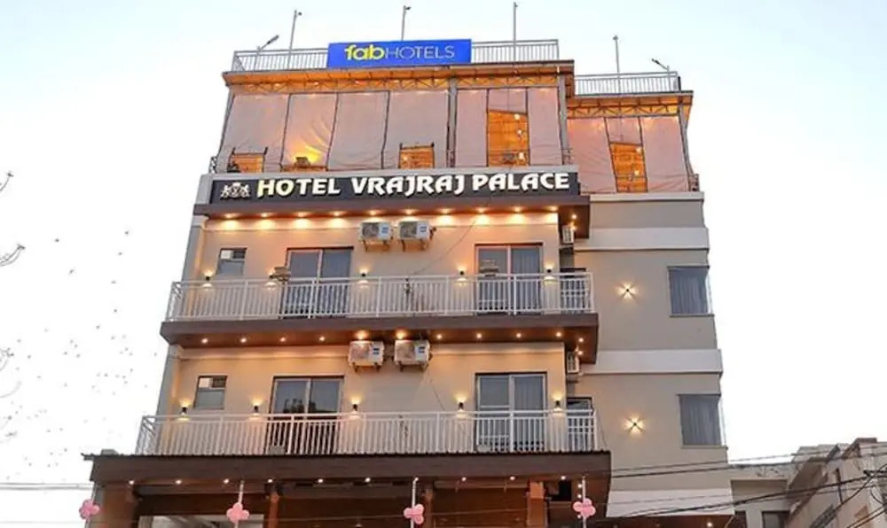 FabHotel Prime Vrajraj Palace With Pool — фото 1