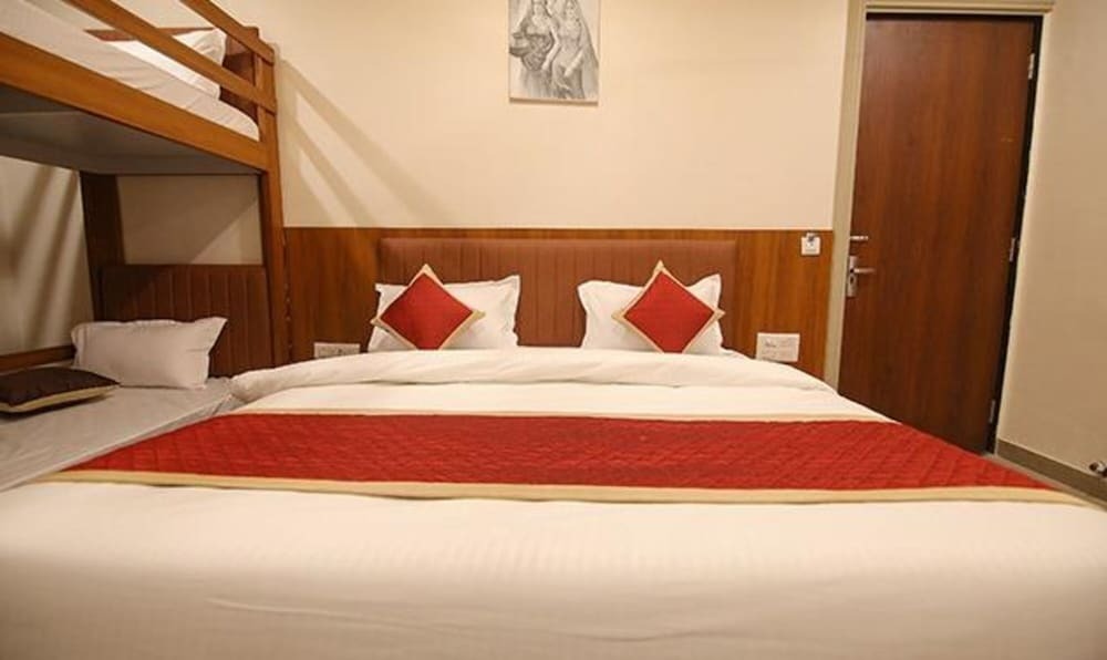 Удаипур: FabHotel Prime Vrajraj Palace With Pool