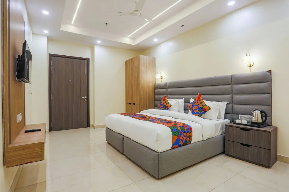Нью-Дели: Fabhotel Vishesh Villas