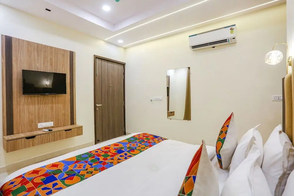 Нью-Дели: Fabhotel Vishesh Villas