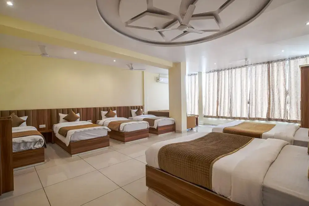 Удджайн: Hotel Radhe Krishna Resort