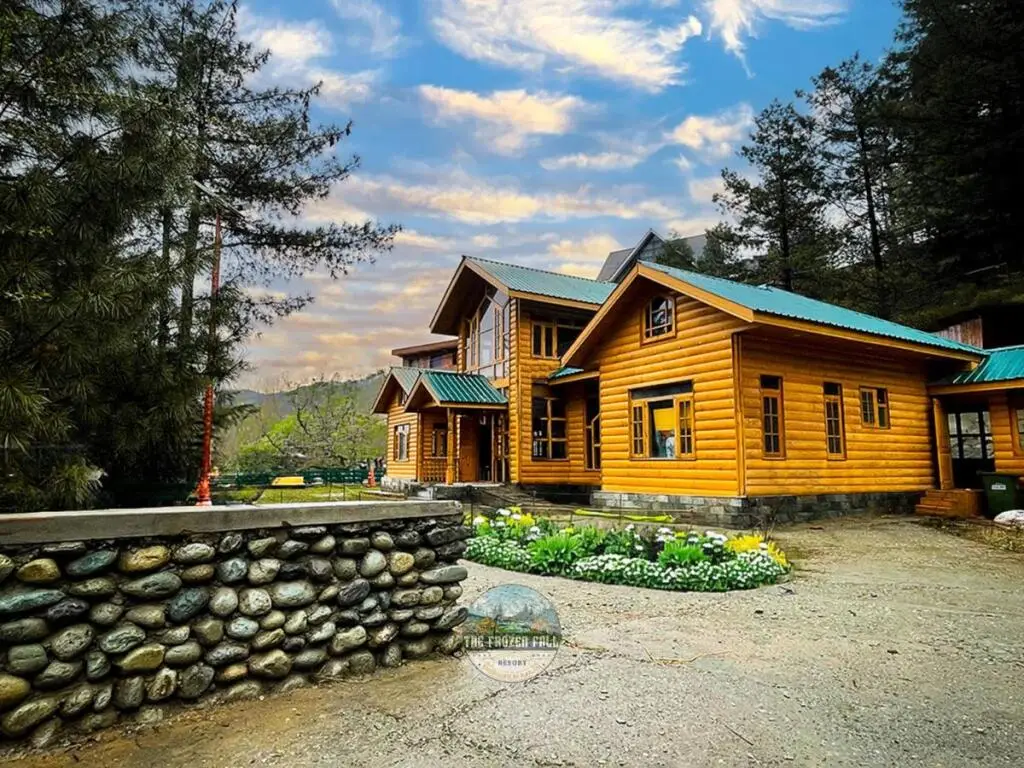 The FrozenFall Resort - Gulmarg — фото 1