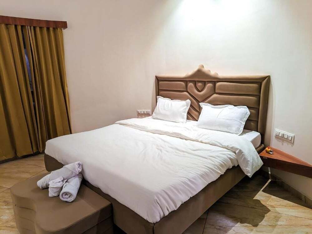 Бхудж: The Royal Riviera Resort & stay