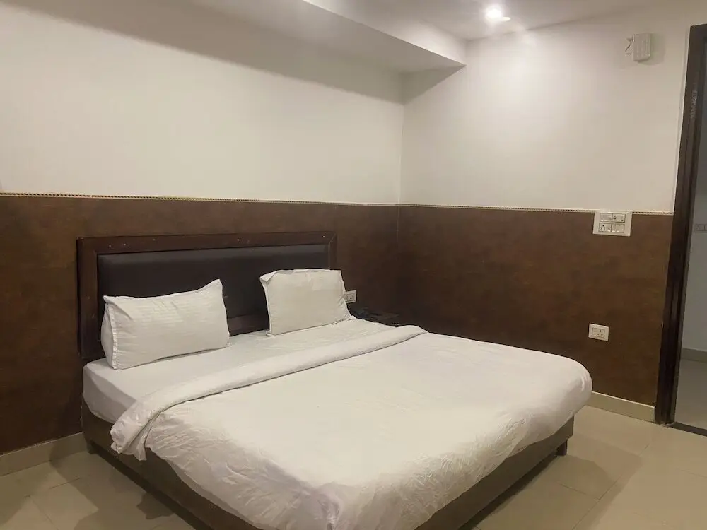Нью-Дели: Hotel Golden Plam Tilak Nagar Market