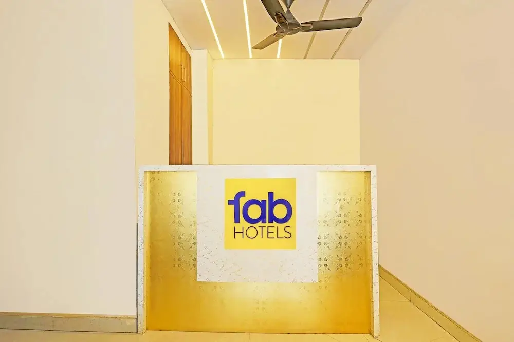 Канпур: FabHotel The Happiness
