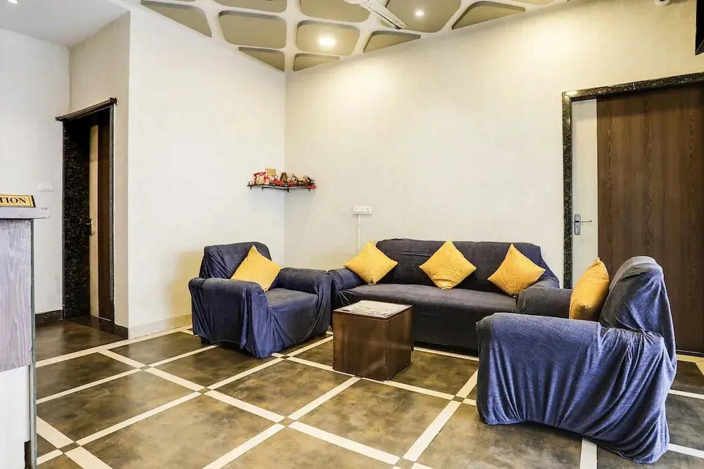 Райпур: FabHotel Johar Inn