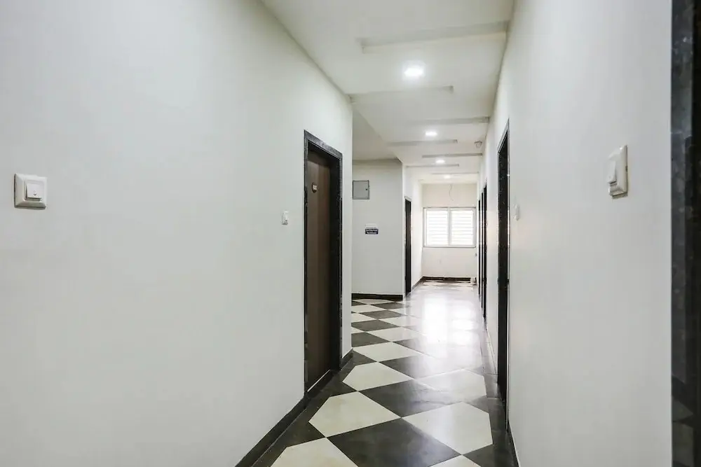 Райпур: FabHotel Johar Inn