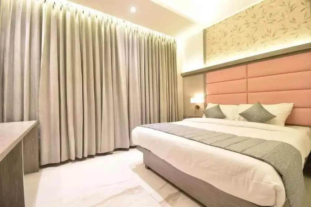 Тхане: La DHALIA By Glitz Hotels
