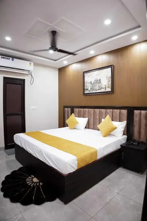 Нью-Дели: Hotel Amazing House
